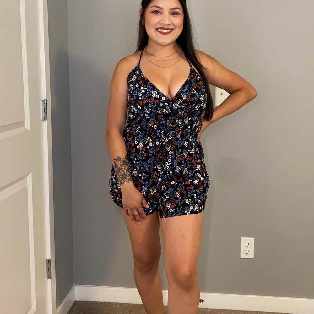 8 Birdies Floral Racerback Romper Size L